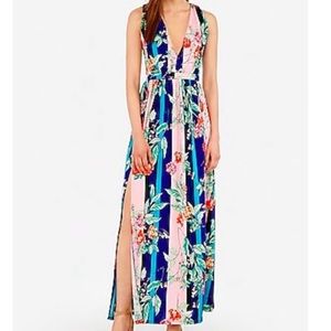 Express Floral Maxi Dress Deep V Neck Twisted Straps and Slits Size Large
